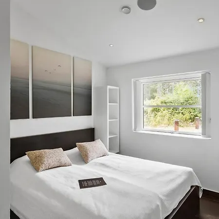 3 Bedroom Amazing In Rødby