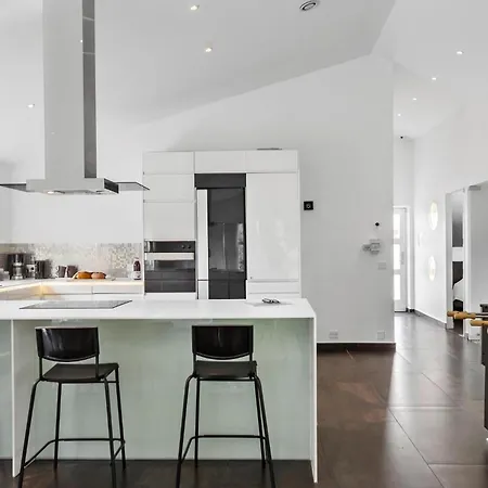 3 Bedroom Amazing In Rødby