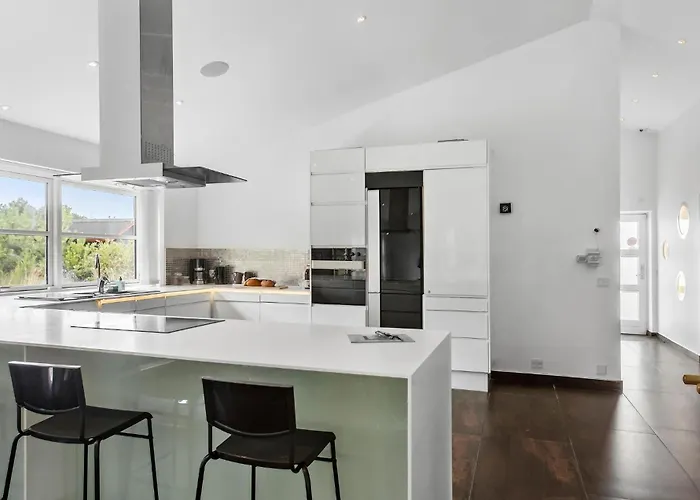 3 Bedroom Amazing In Rødby