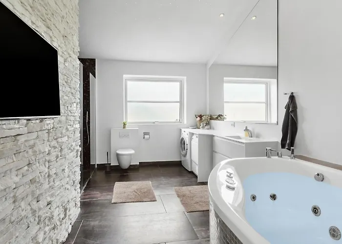 3 Bedroom Amazing In *