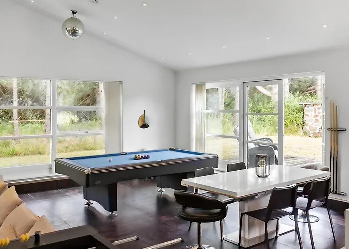 3 Bedroom Amazing In Ferienhaus *